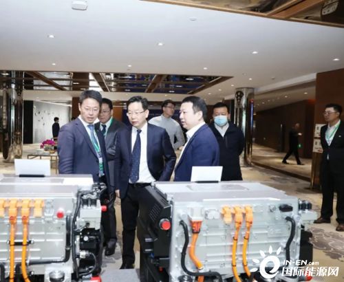 億華通新一代自主氫燃料電池發(fā)動機g120首發(fā)